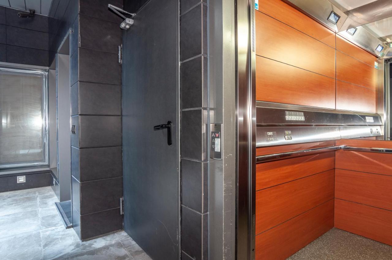 Bhost - Apartamento Victoria Málaga Eksteriør billede